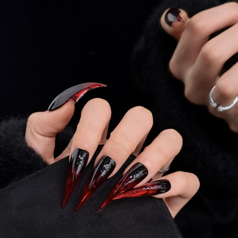 Europejskie i amerykańskie tra – Nail Art Gothic recenzja i cena